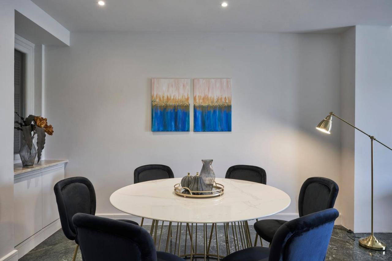 Chic N Bright 3Bd Apt With Hilton View Athén Kültér fotó