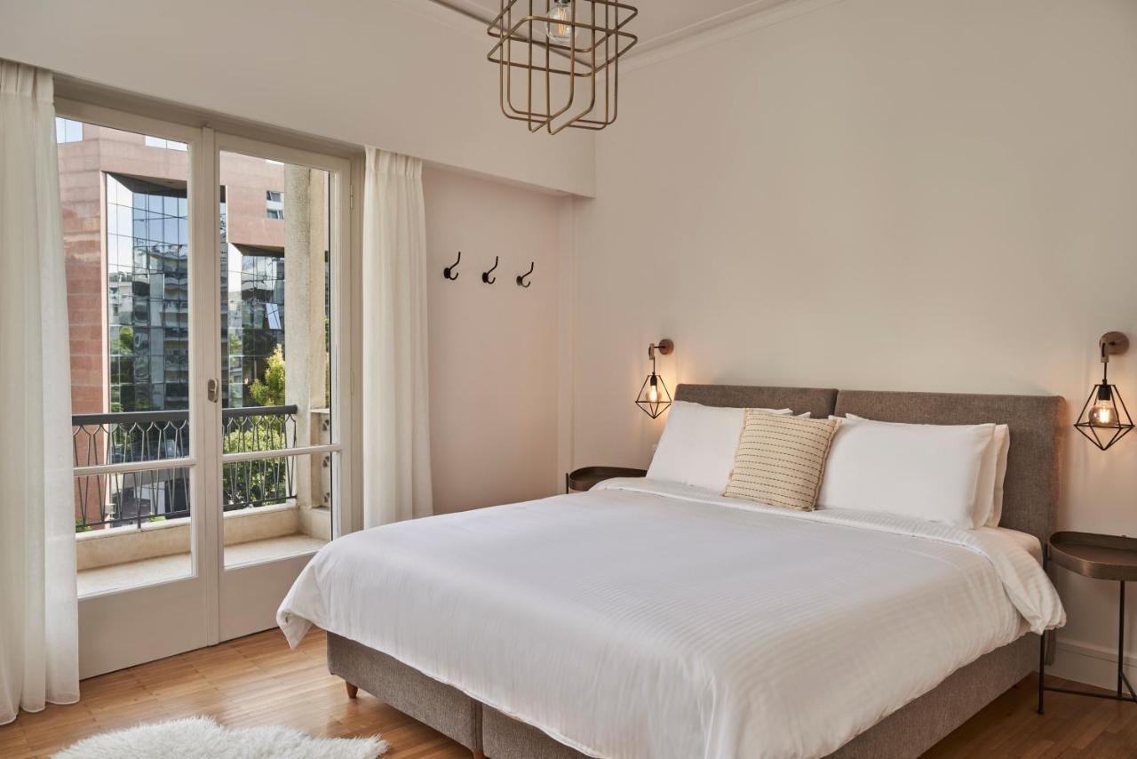 Chic N Bright 3Bd Apt With Hilton View Athén Kültér fotó