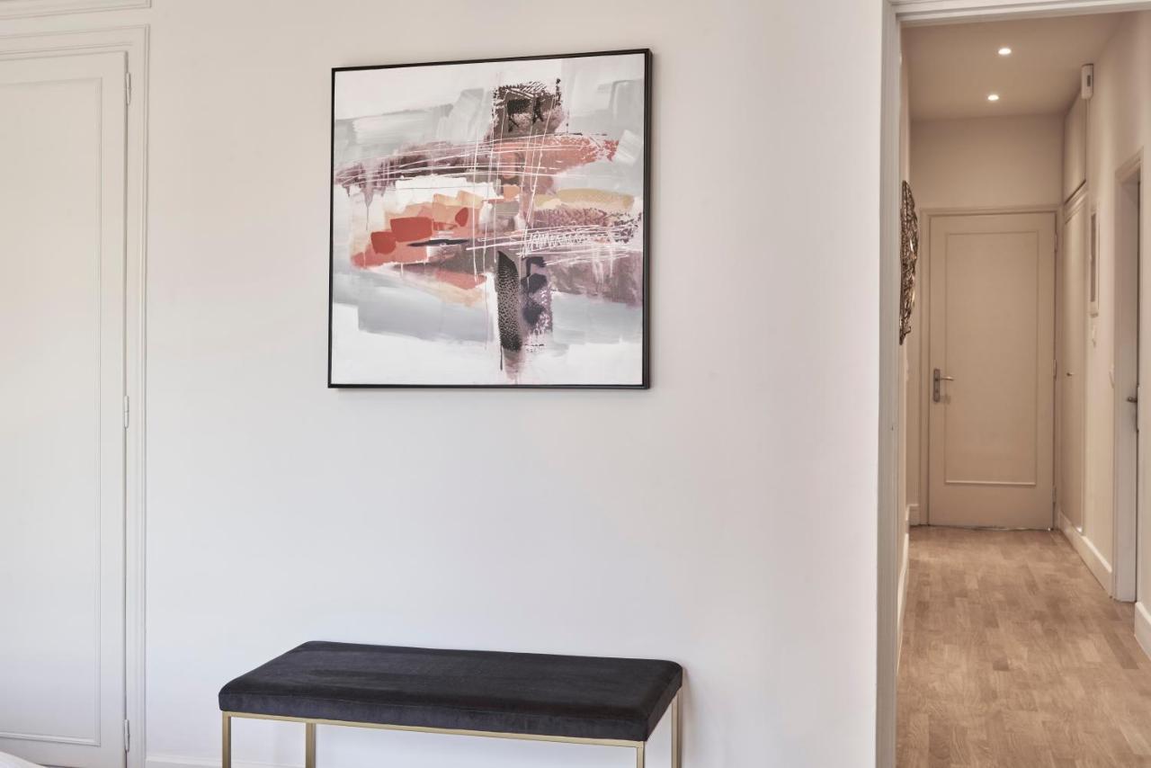 Chic N Bright 3Bd Apt With Hilton View Athén Kültér fotó